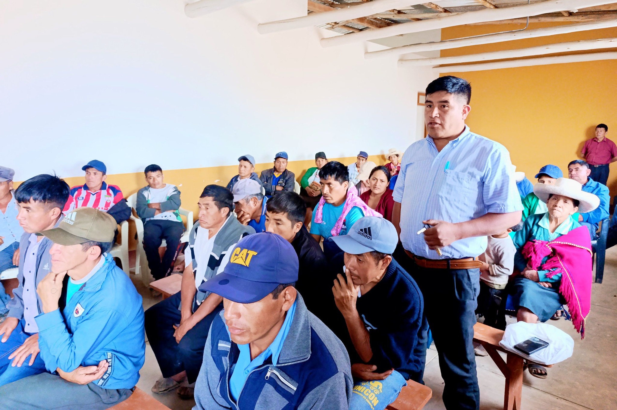 Alcalde gestionarรก financiamiento para Proyecto de agua y saneamiento del caserรญo Santa Rosa