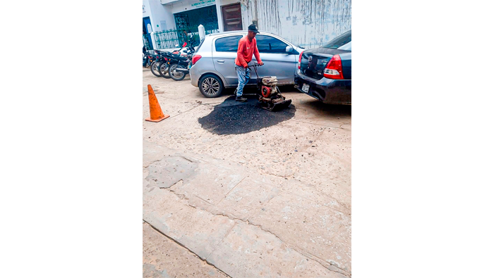 Resanado de vΓas en diferentes arterias de la ciudad de Tarapoto.