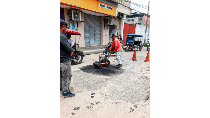 Resanado de vΓas en diferentes arterias de la ciudad de Tarapoto.