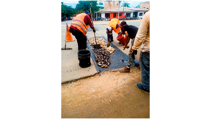 Resanado de vΓas en diferentes arterias de la ciudad de Tarapoto.