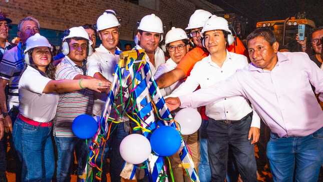 Gobernador Luis Neyra da inicio a obra de pistas y veredas en Los Claveles, esperada desde hace más de 20 años