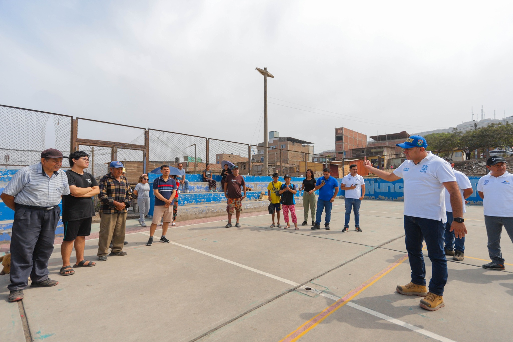 🚧✨ ¡Inician obras en AH Shalom! Pistas, veredas y remodelación de la losa deportiva para más progreso y empleo en Pachacútec. 🚀✅