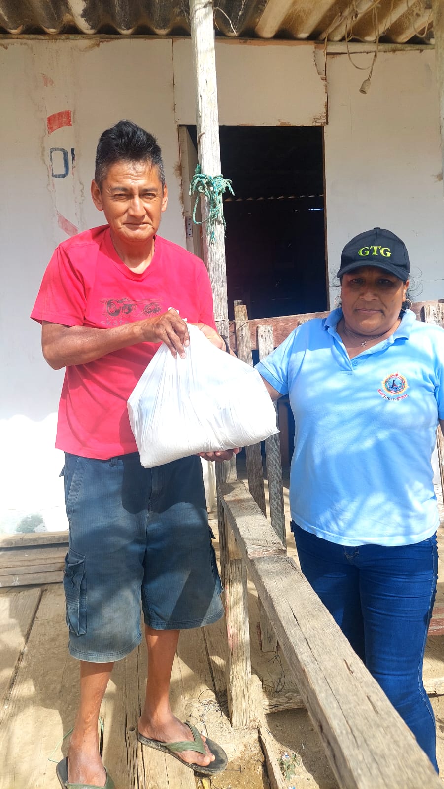 Archivo JPG de entrega de viveres a vecinos de OMAPED
