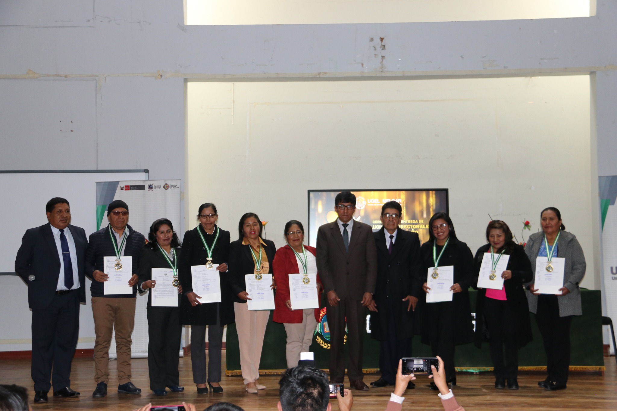 Entrega de resoluciones