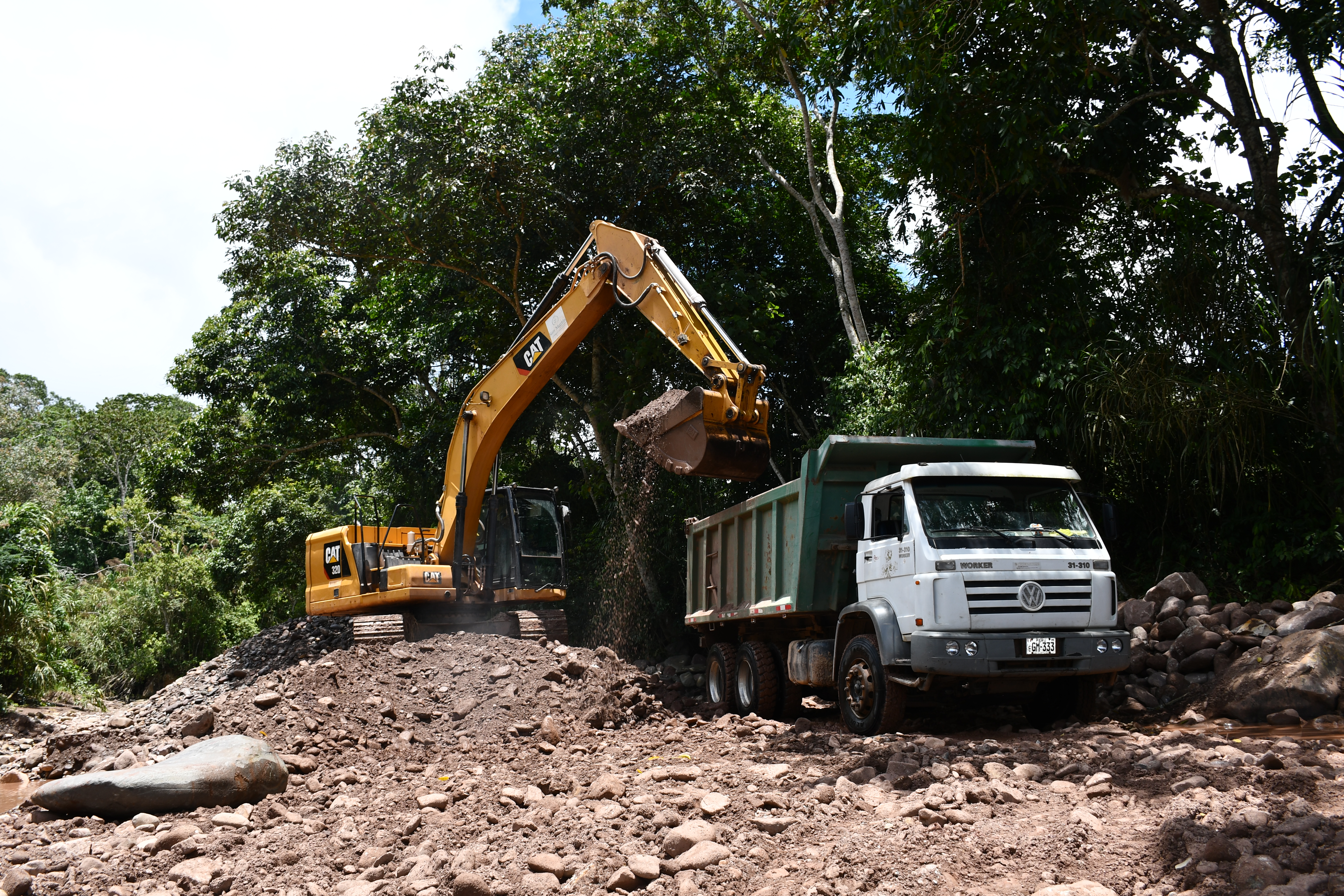 vía departamental que conecta Moyobamba y El Dorado