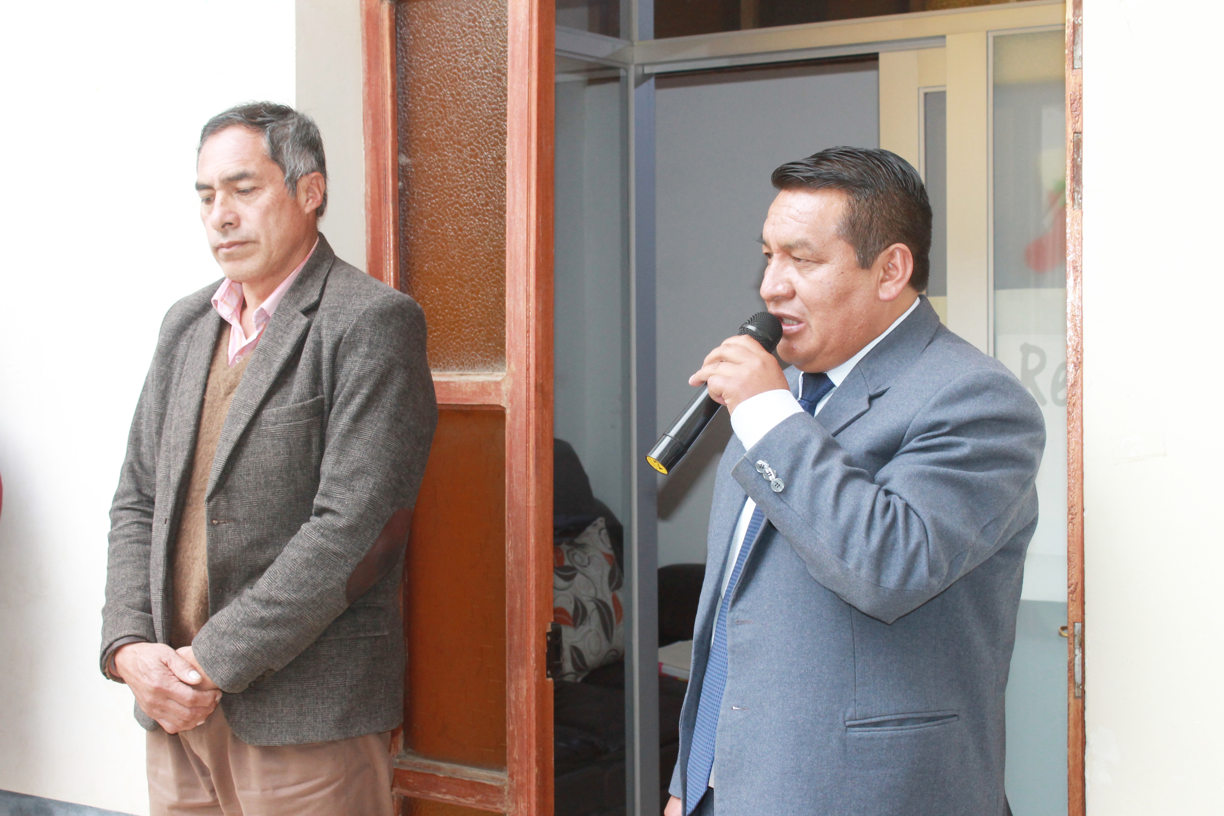Ceremonia de designación del nuevo director de la Red de Salud Tayacaja.