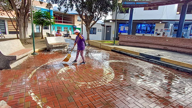 Los trabajos de limpieza en San Jacinto no paran