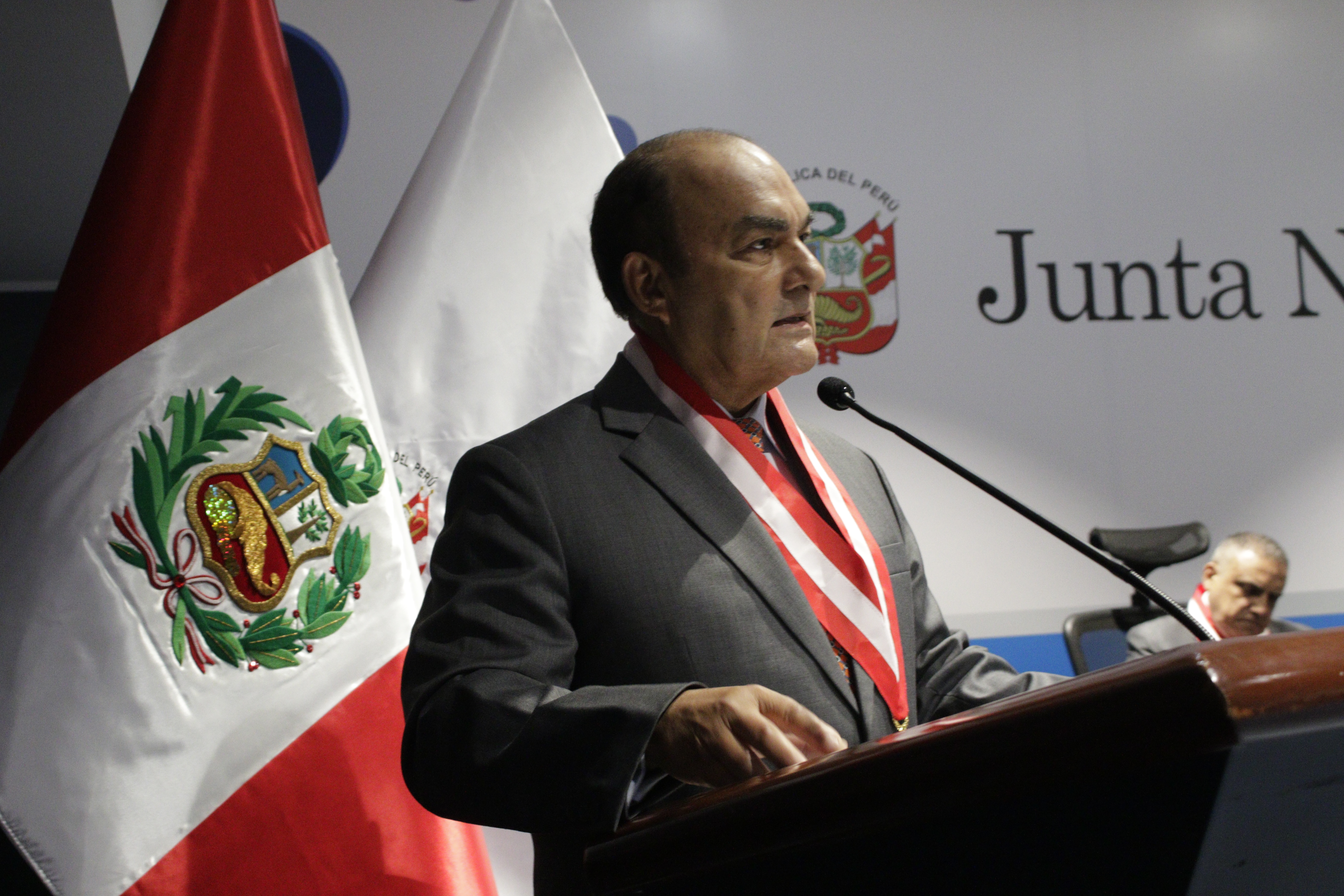 JNJ toma juramento a 22 nuevos magistrados titulares  de siete distritos judiciales y fiscales del país