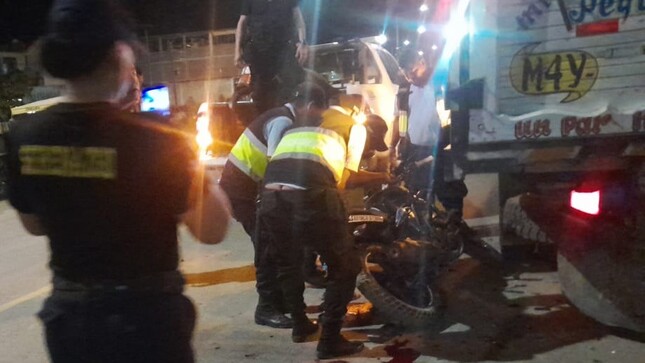 Serenazgo auxilia a joven herido en accidente de moto lineal