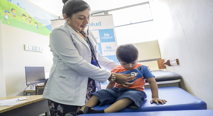 EsSalud Rebagliati atendió a más de 5,000 pacientes con enfermedades raras en el último año