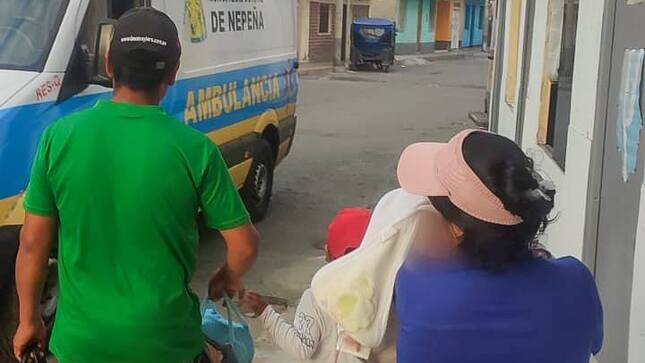 Traslado de bebé al Hospital "Eleazar Guzmán Barrón" de Nuevo Chimbote