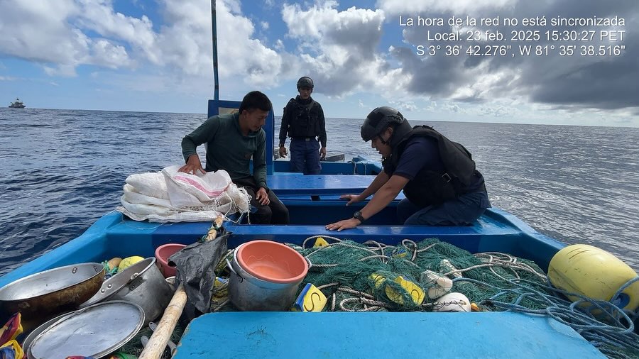 Marina de Guerra del Perú intervino embarcaciones ecuatorianas que realizaban pesca ilegal en Tumbes