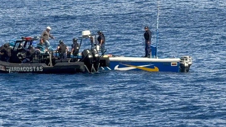 Marina de Guerra del Perú intervino embarcaciones ecuatorianas que realizaban pesca ilegal en Tumbes