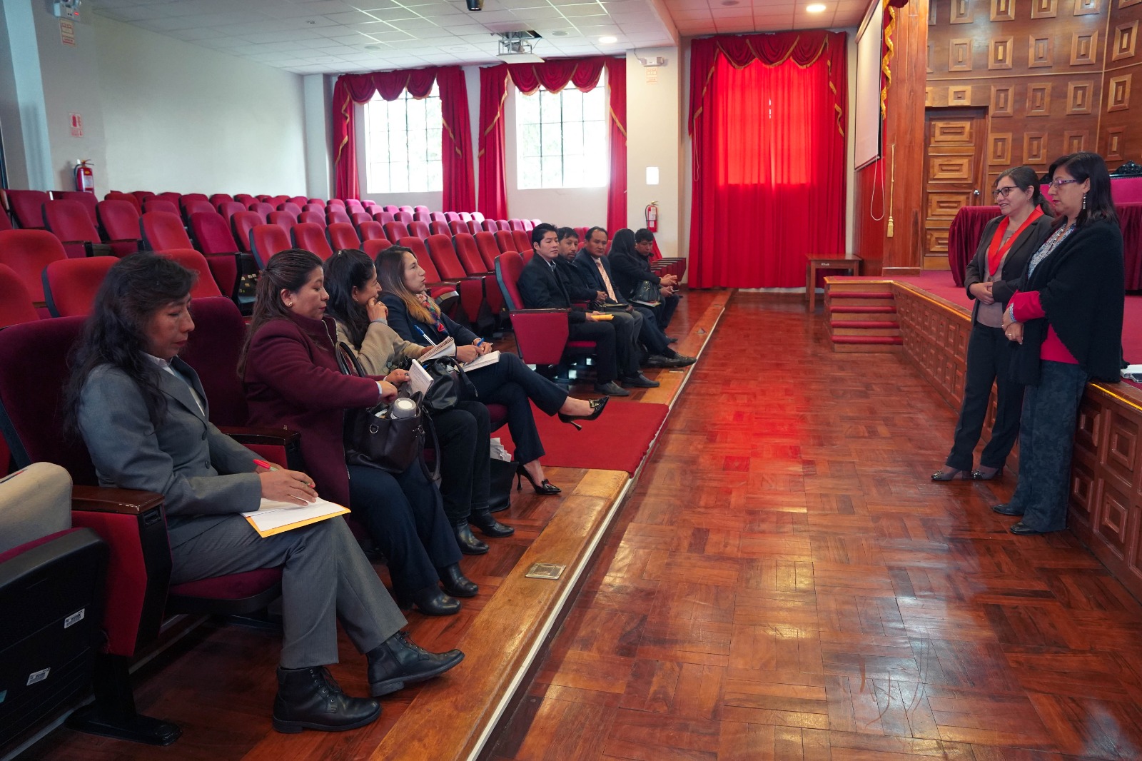 Presidenta de la Corte de Cusco sostuvo importante reunión con administradores de Módulos y Sedes Judiciales de Cusco y Provincias