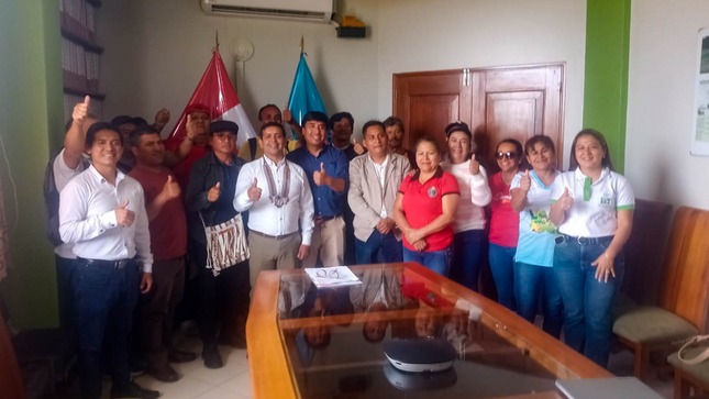 Reunión con maestros en el Goresam