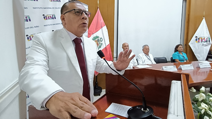 El recurso humano de la UPOCV actualmente está conformado por seis médicos pediatras intensivistas, 18 enfermeras pediatras intensivistas y 9 técnicos de enfermería con una amplia experiencia.