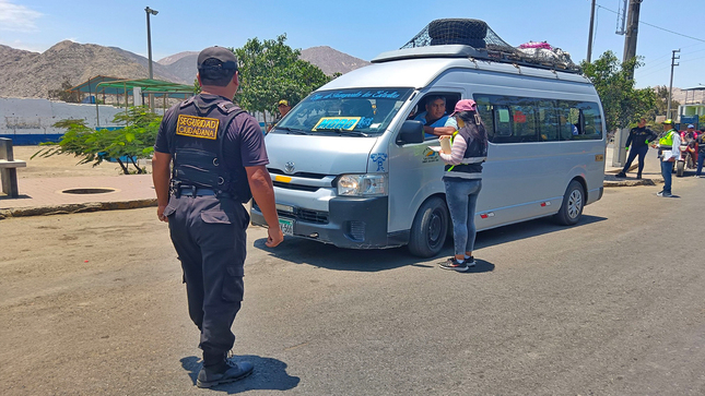Realizan operativo inopinado para fiscalizar el transporte público