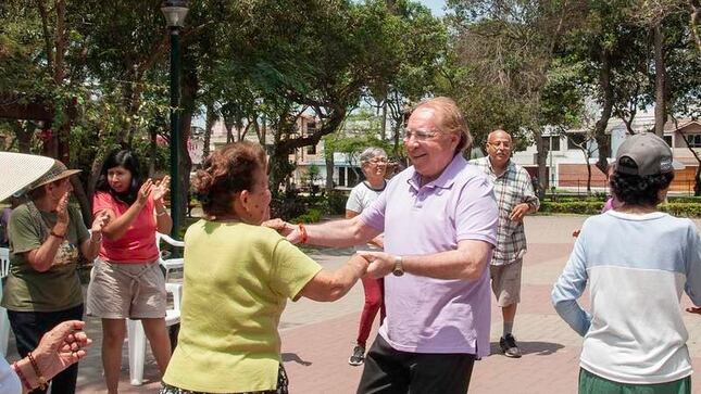 Con talleres descentralizados continuaron actividades en favor de los adultos mayores