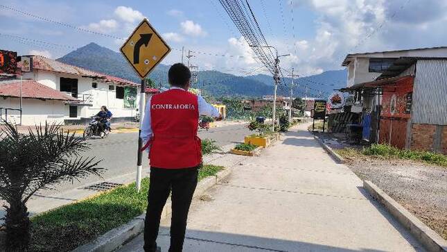 Detectan afectación económica por inaplicación de penalidades en liquidación de obra vial de Moyobamba