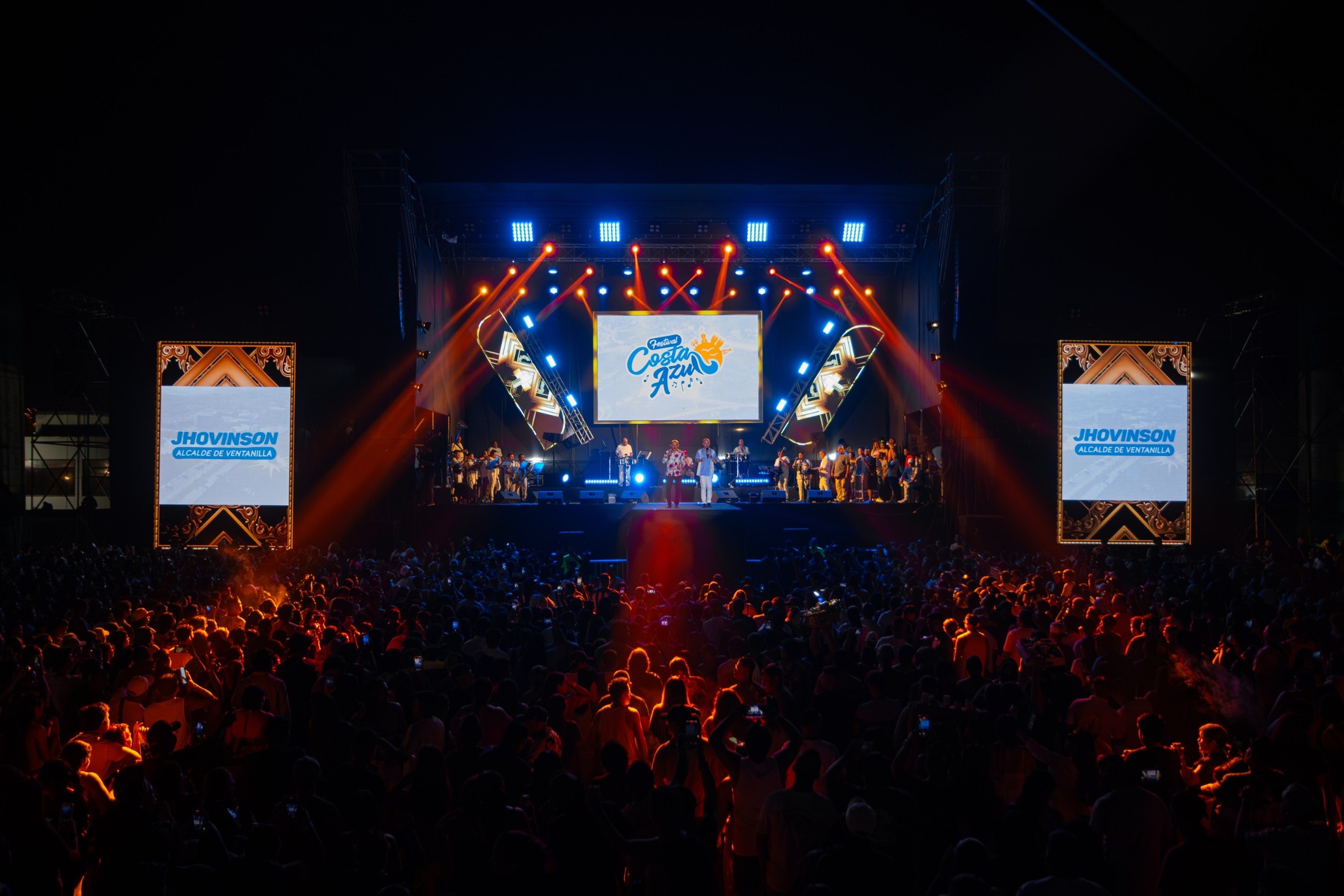 Más de 30 mil personas vibraron en un concierto inolvidable, disfrutando de música y alegría con artistas como Armonía 10, Charlie Aponte, Jossy Love, La Factoría, Son Tentación y Xplosión Karibeña.