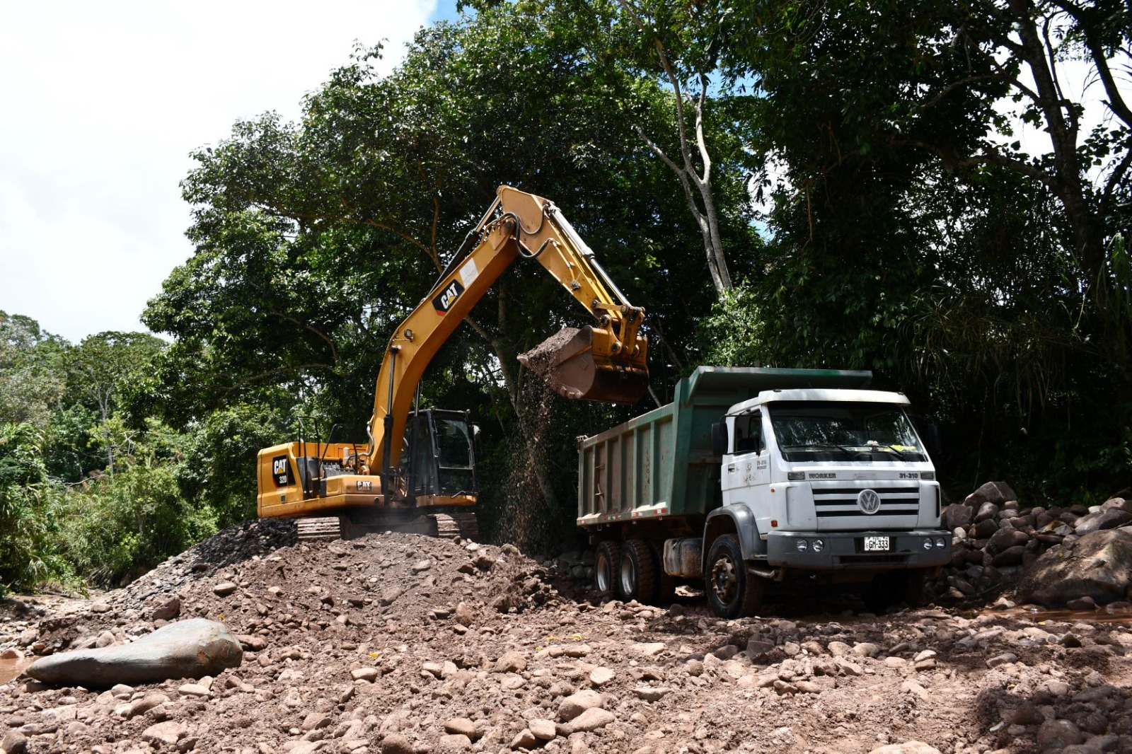 Mejoran carretera que conecta las provincias de Moyobamba y El Dorado.