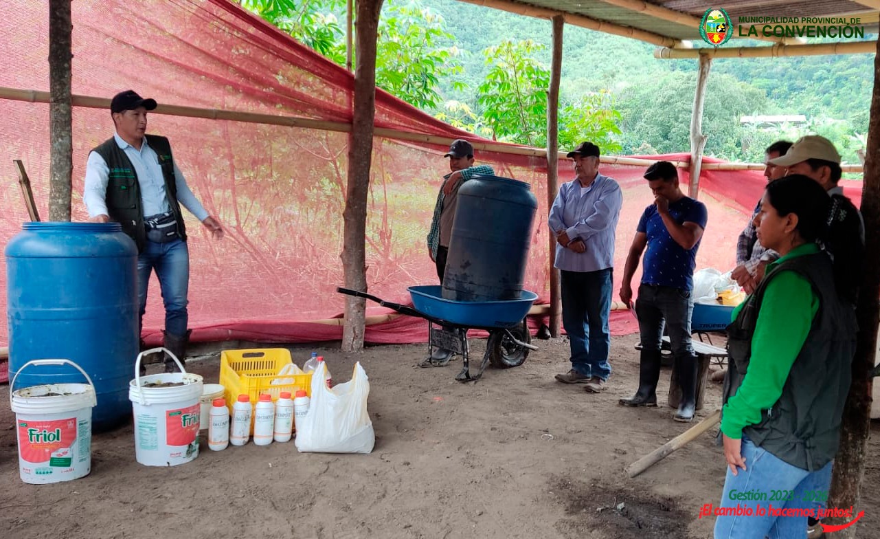 Capacitación al equipo técnico del proyecto raíces y tuberosas, impulsando la producción de abonos orgánicos
