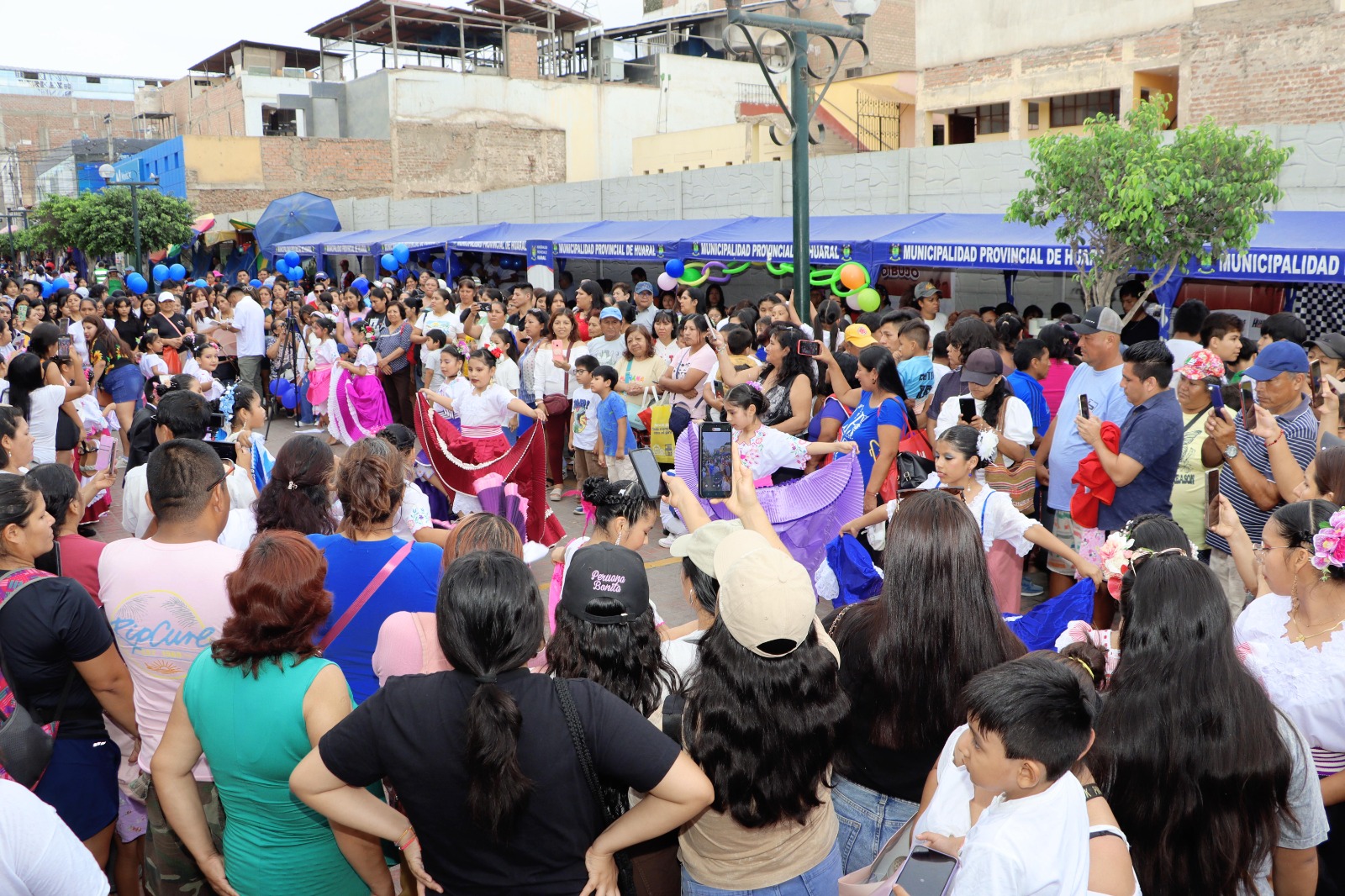 Clausura de los talleres culturales en las Vacaciones Útiles 2025 en Huaral