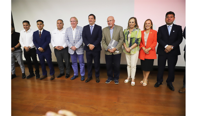 Esta iniciativa busca fortalecer la formación de profesionales en la lucha contra la inseguridad.
Desde nuestra gestión, seguimos apostando por la capacitación y estrategias que permitan un distrito más seguro para todos. ¡Seguimos trabajando por El Agustino! 💪