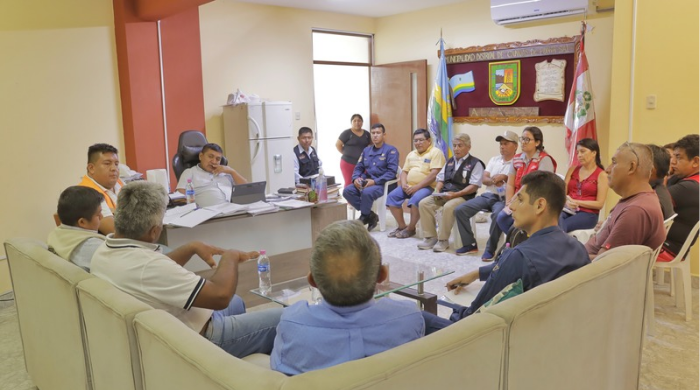 Foto Reunión de coordinación de Defensa Civil ante las lluvias