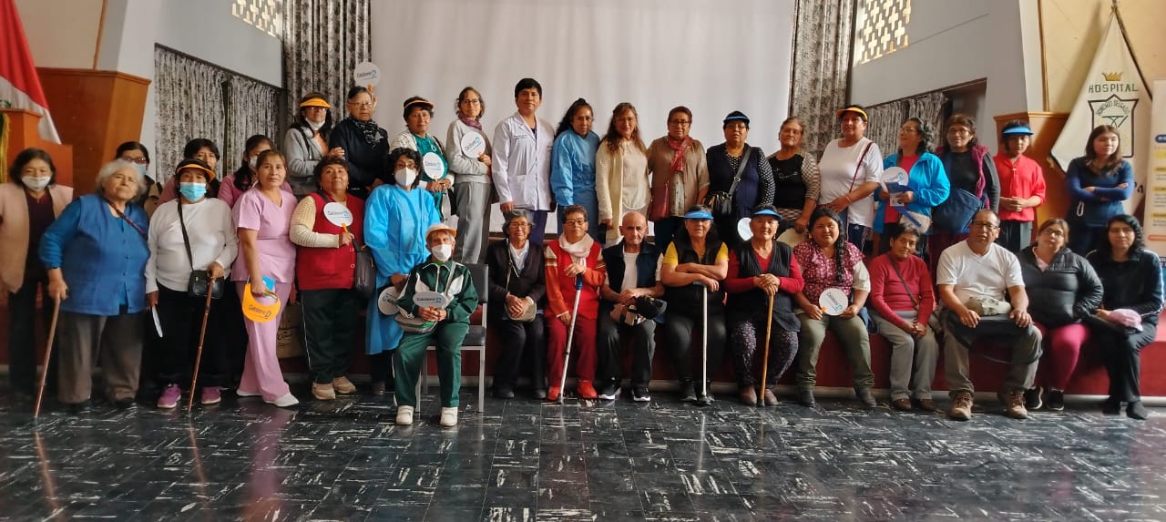 Grupo de Médicos y Pacientes