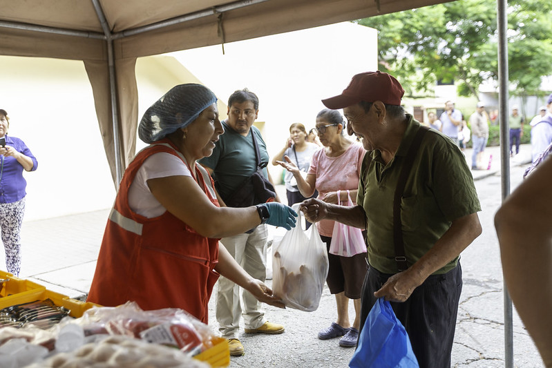 En La Molina vendieron pollos enteros a 10 soles