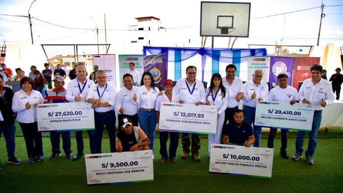 1 CREDITOS LOBITOS