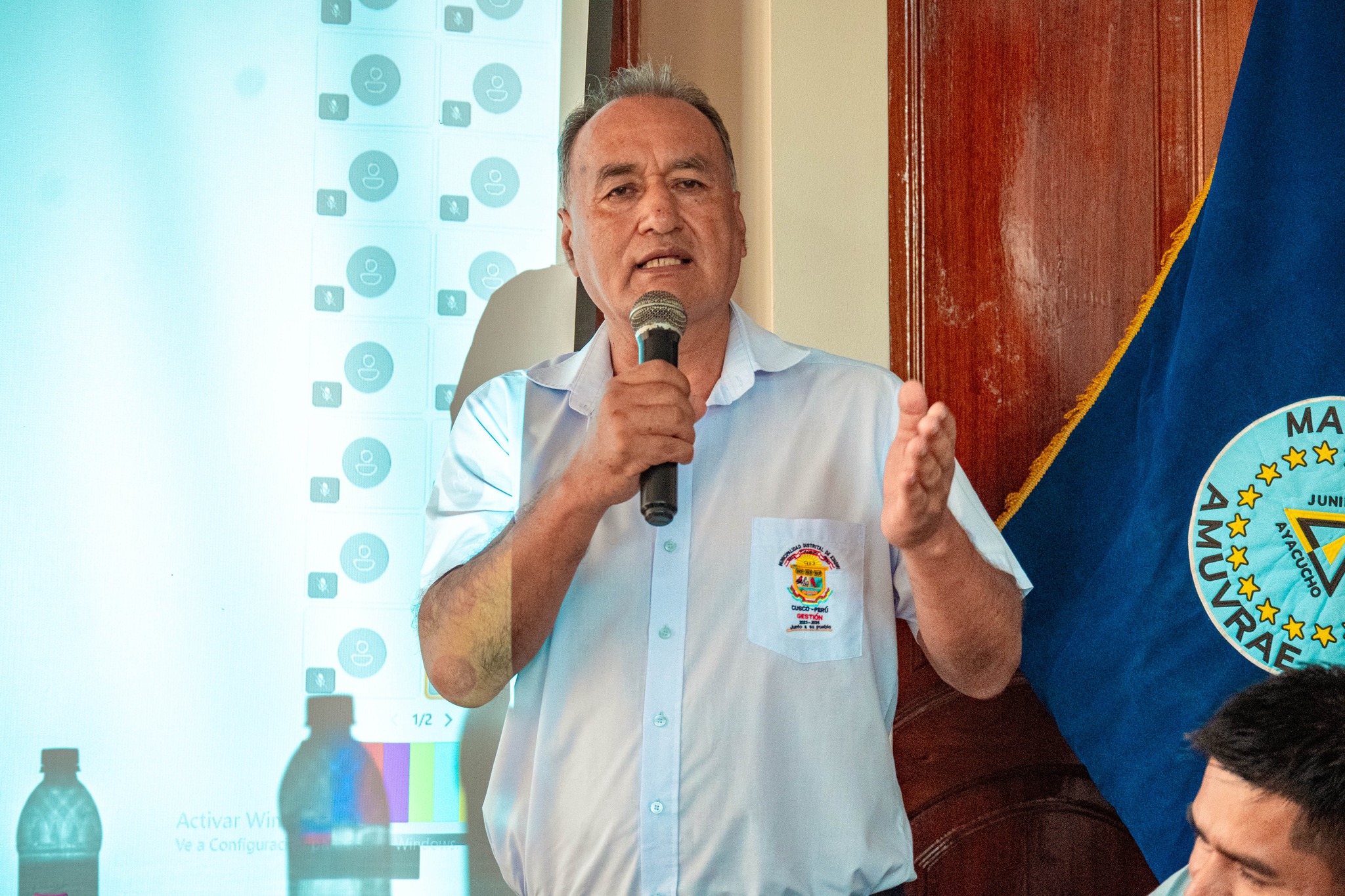 Presidente de la Mancomunidad Municipal AMUVRAE y alcalde de Kimbiri, Dr. Héctor Dipas Torres