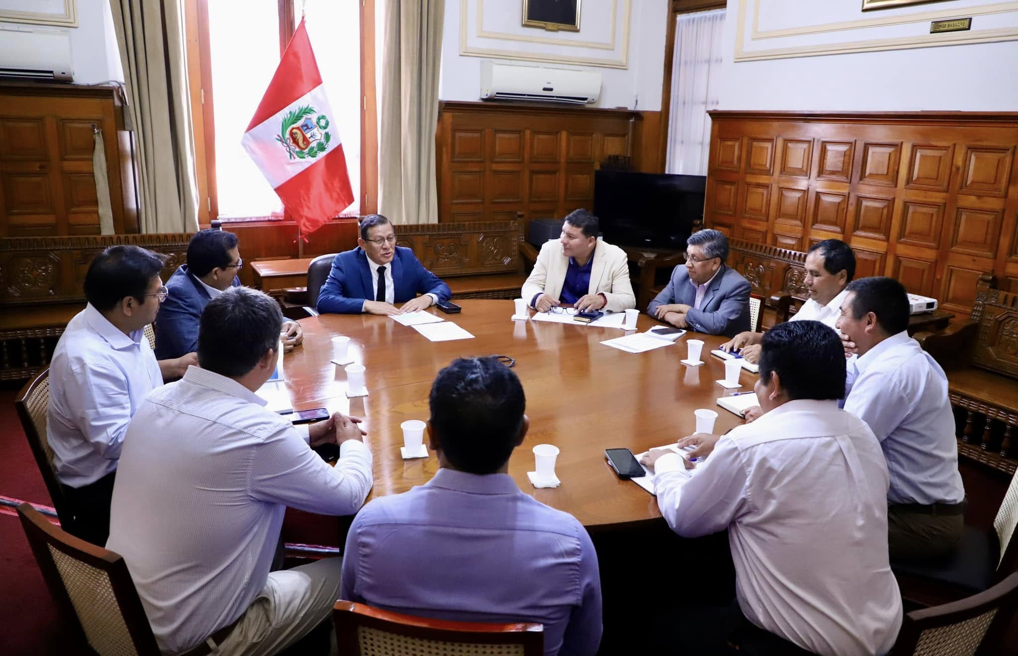 reunion con el presidente del congreso