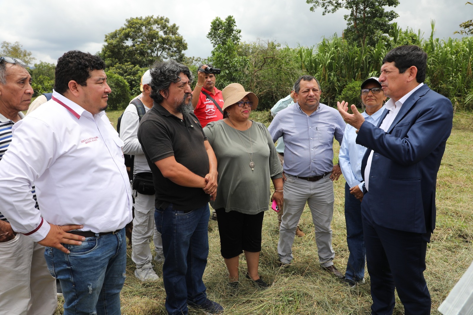 Presidente de la FPF se comprometió a acelerar obras de la Videna.