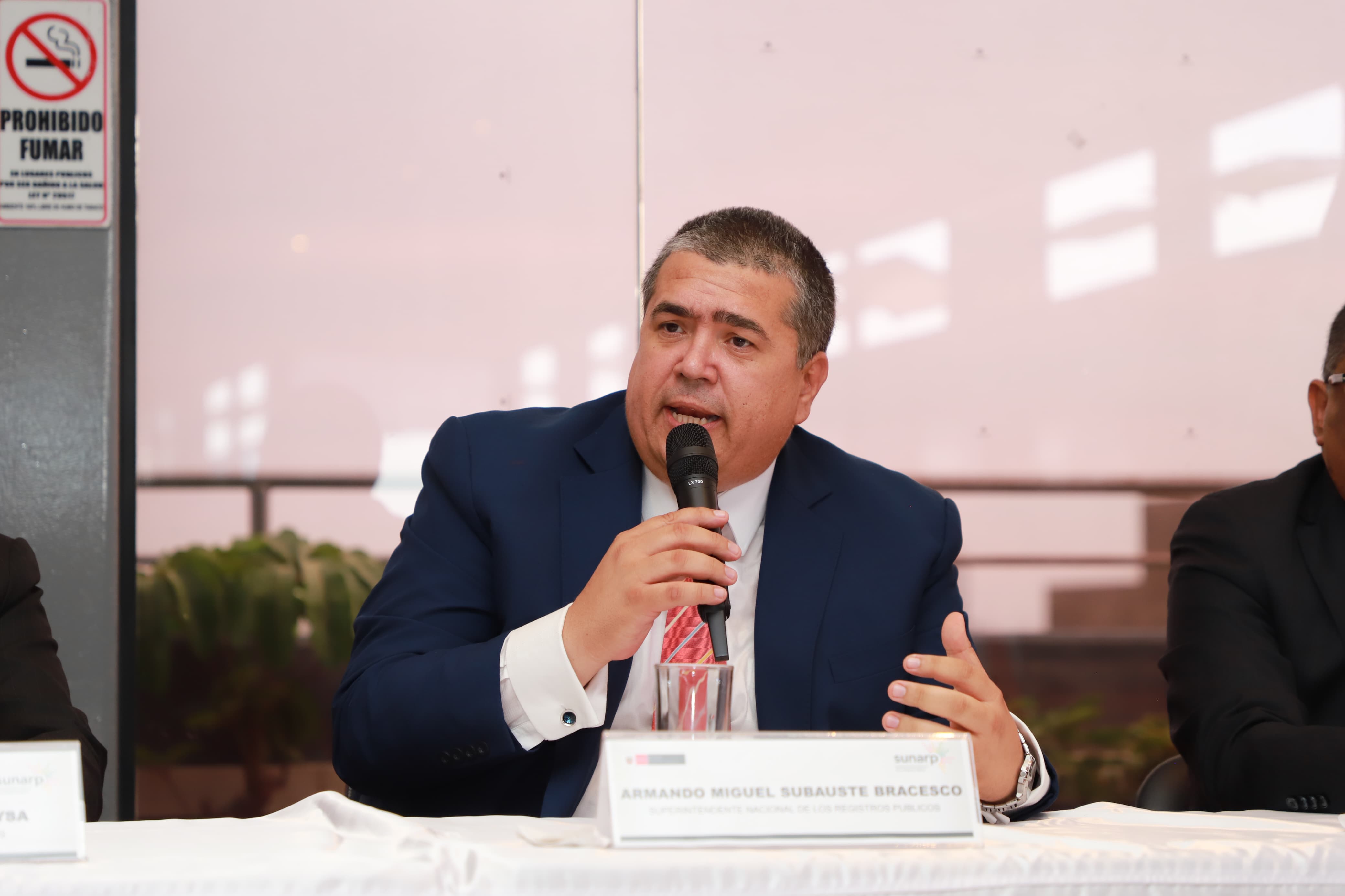 Foto de Superintendente nacional de los registros públicos brinda palabras de cierre de la Catedra Sunarp