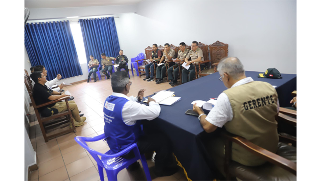 En donde se evaluaron distintas estrategias para la ejecución de los operativos, que tienen como objetivo reforzar la seguridad ciudadana, combatir la delincuencia y garantizar el orden en distintas zonas de nuestro distrito. Además, se destacó la importancia del trabajo articulado con la Policía Nacional del Perú y otras entidades competentes.
La Municipalidad de El Agustino reafirma su compromiso con la seguridad y continuará implementando iniciativas para el bienestar de la comunidad.
