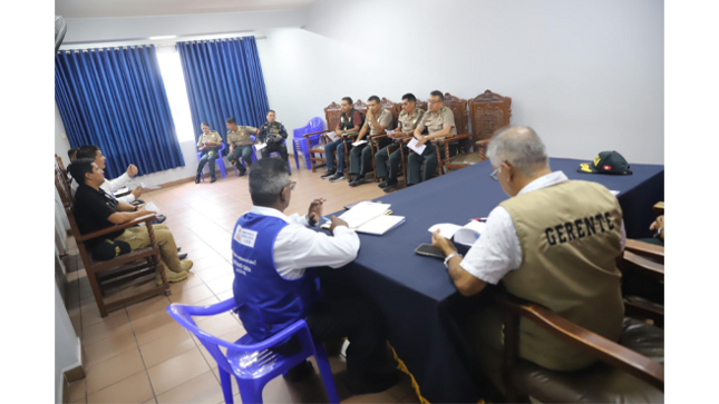 En donde se evaluaron distintas estrategias para la ejecución de los operativos, que tienen como objetivo reforzar la seguridad ciudadana, combatir la delincuencia y garantizar el orden en distintas zonas de nuestro distrito. Además, se destacó la importancia del trabajo articulado con la Policía Nacional del Perú y otras entidades competentes.
La Municipalidad de El Agustino reafirma su compromiso con la seguridad y continuará implementando iniciativas para el bienestar de la comunidad.
