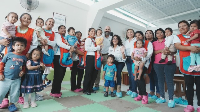Ministra Leslie urteaga e CIAI chancay