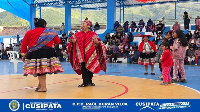 Homenaje por el Dia Internacional de la Mujer en el Distrito de Cusipata