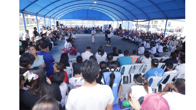 Complejo Deportivo Padre Chiqui (Av. José Carlos Mariátegui, cuadra 23) .
¡Los esperamos para disfrutar juntos del cierre de de nuestros talleres! 💪🎭⚽🎨