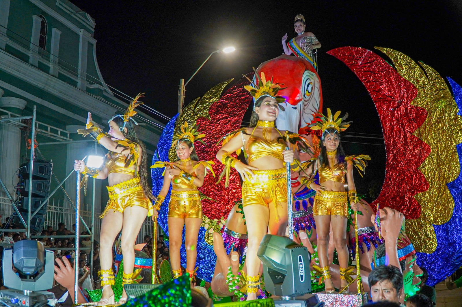 En Catacaos, Ño Carnavalón dejó festivo mensaje Apoteósico y multicolor corso cerró el Carnaval Bicentenario
