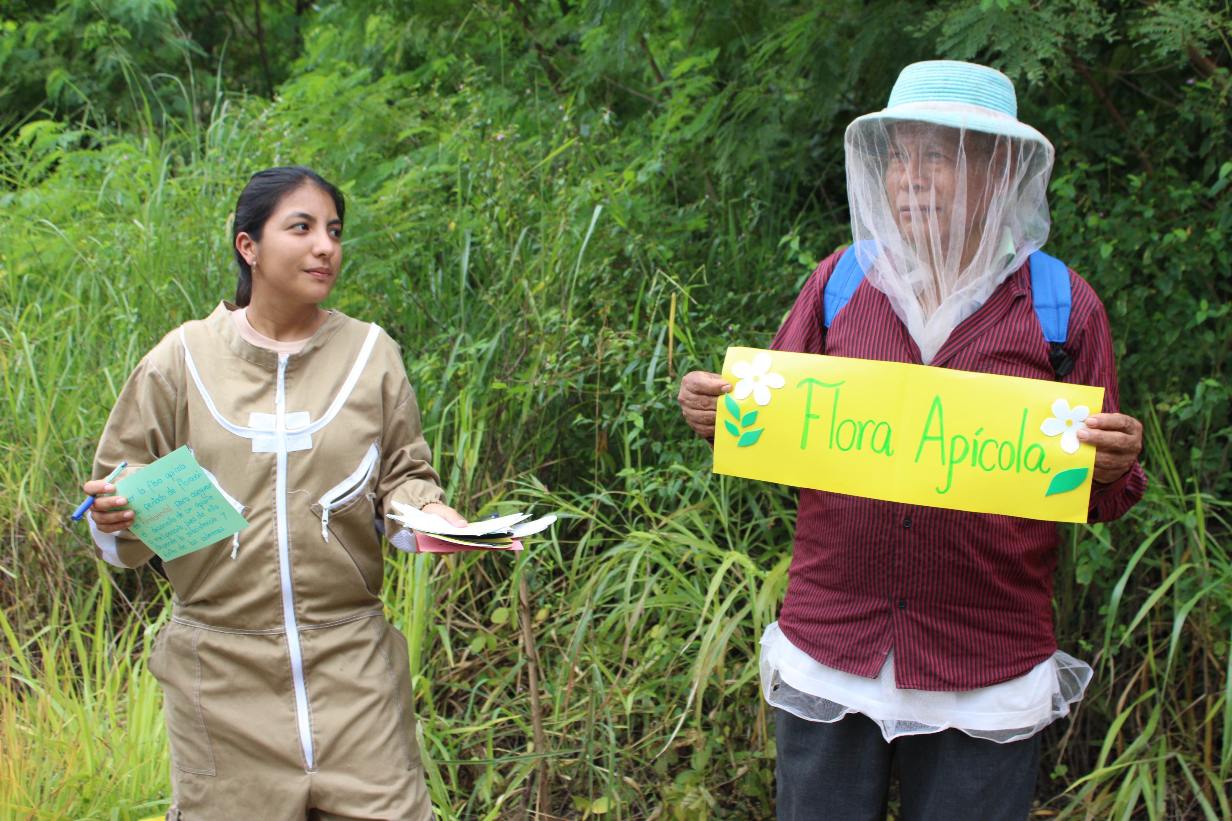 Capacitación por parte del componente IV "Plan de Manejo Ambiental" del proyecto, donde tocaron el tema "Flora Apícola.