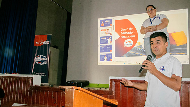 Municipalidad realiza capacitación en educación financiera en Huarmey