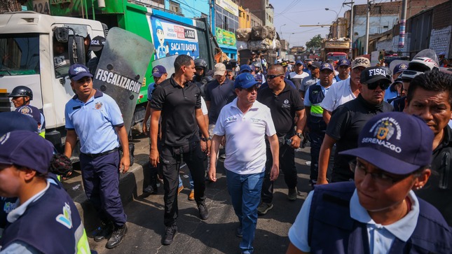 La mayoría de estos almacenes no contaba con licencias y el 50% de locales tenía permisos falsificados