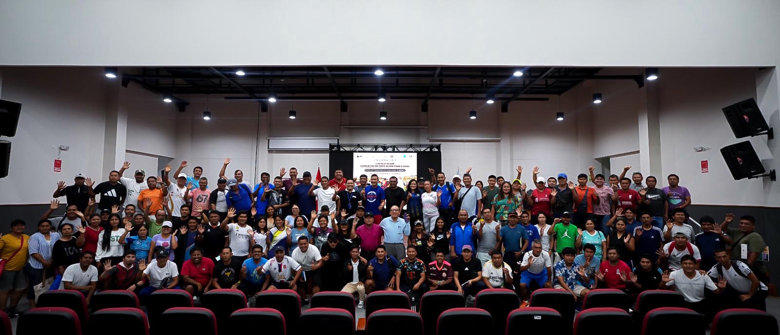 Docentes de educación física de la Región Lima realizan congreso en nuestras modernas instalaciones