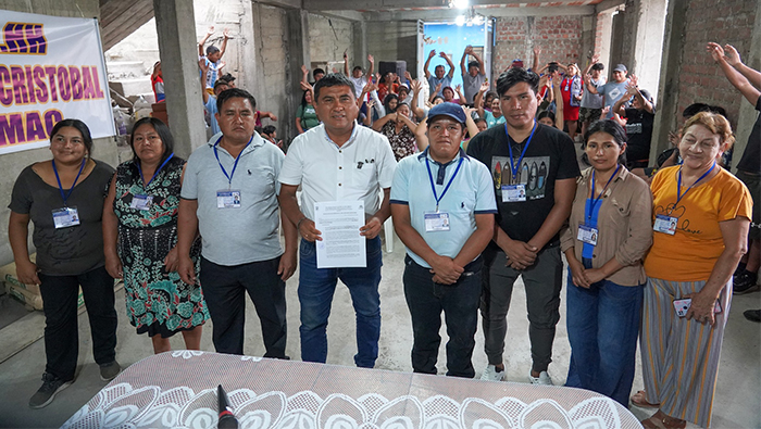 ¡ Tomando Juramento y Entrega de Credenciales a la Junta Directiva del AA.HH Vila San Cristóbal !