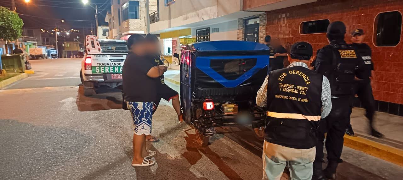 Intervienen a mototaxi por circular con carpa polarizada y alto parlante