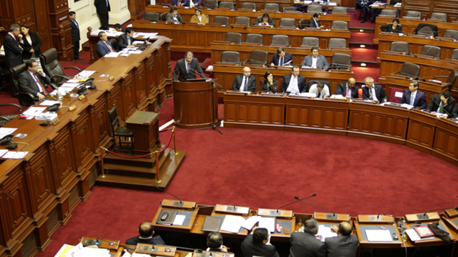 Presidente del TC Óscar Urviola sustentó proyecto de presupuesto 2016 ante el Pleno del Congreso