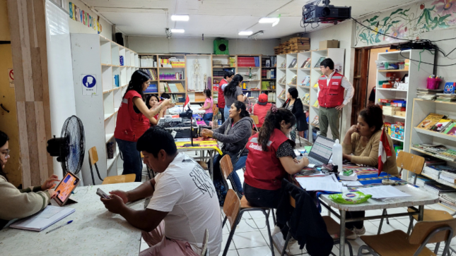 Brindan asistencia consular a peruanos residentes en comunidad de Lampa